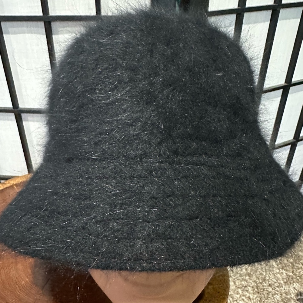 Black Angora Wool Blend DNY Fuzzy Bucket Hat EUC Fall/Winter Warm